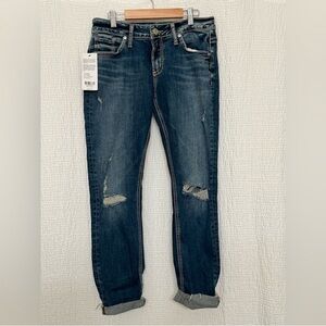 NWT Silver Jeans Boyfriend Denim – W27 L27 Distressed Indigo